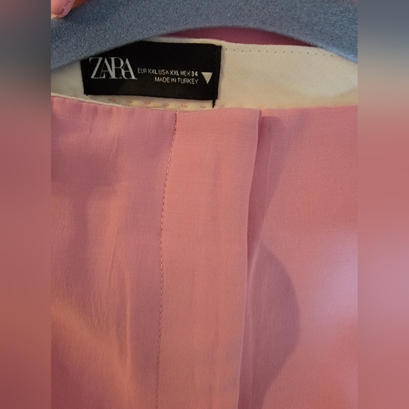 Barbie pink suit - Picture 2 of 3